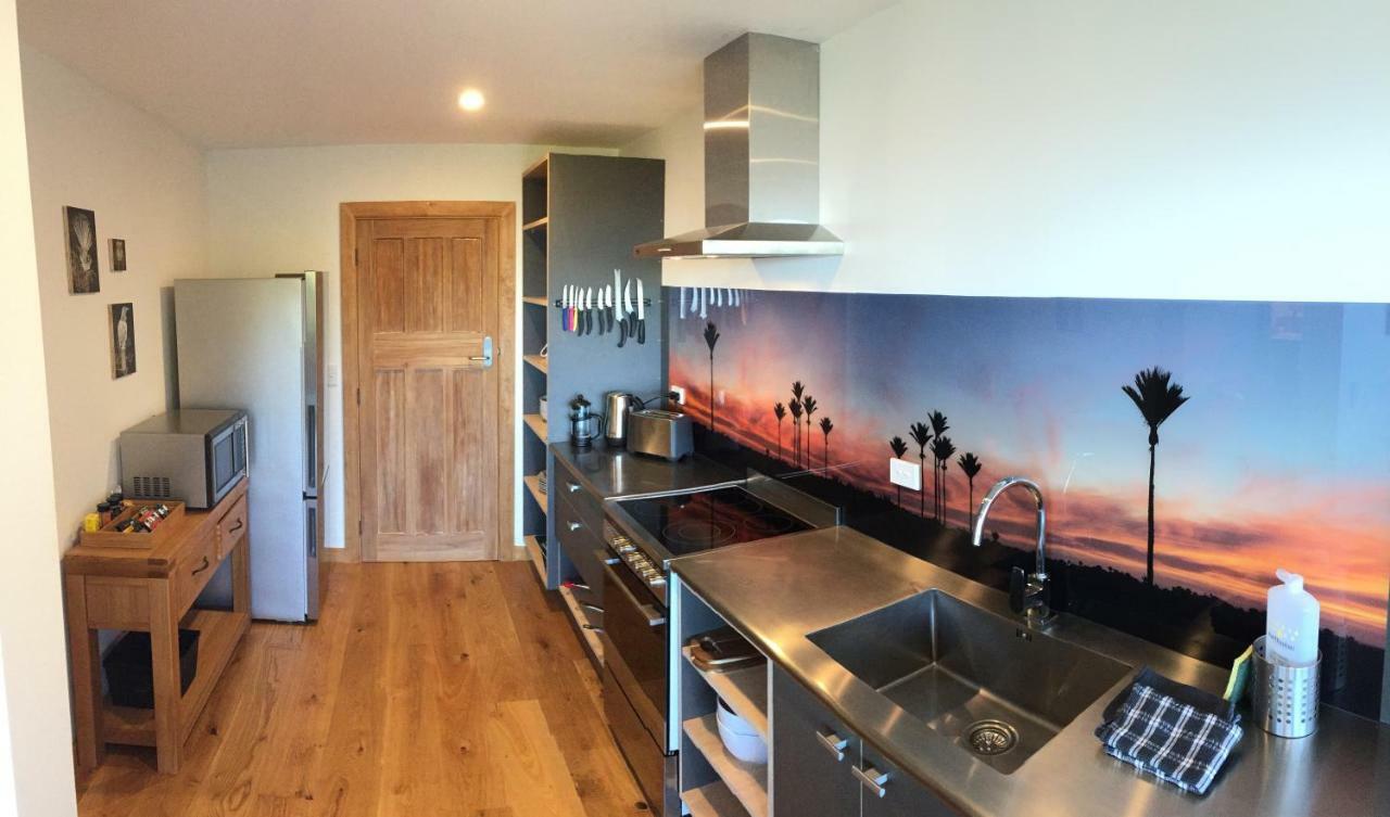 Lodge Tasman Sea Retreat